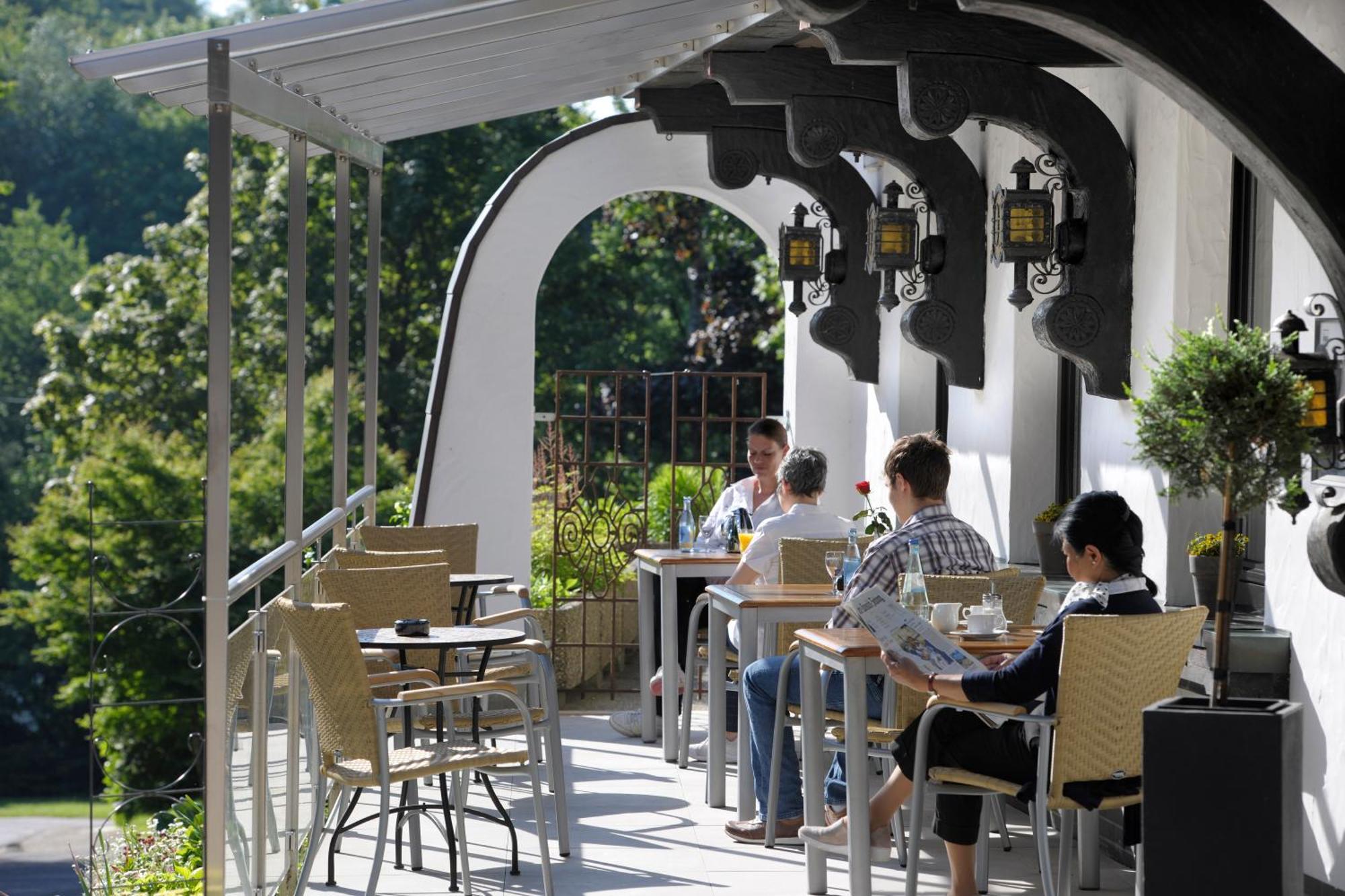 Hotel Bergschloesschen ซิมเมิร์น ภายนอก รูปภาพ