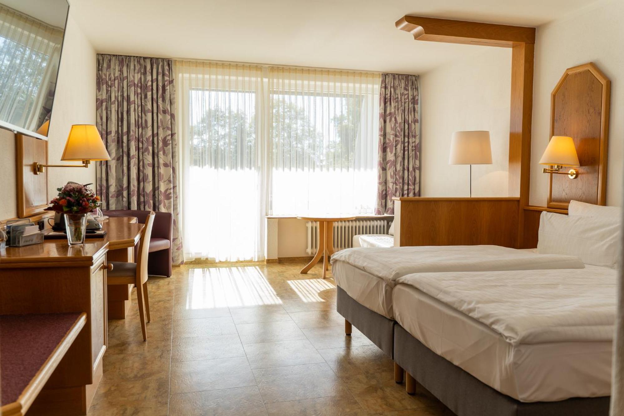 Hotel Bergschloesschen ซิมเมิร์น ภายนอก รูปภาพ