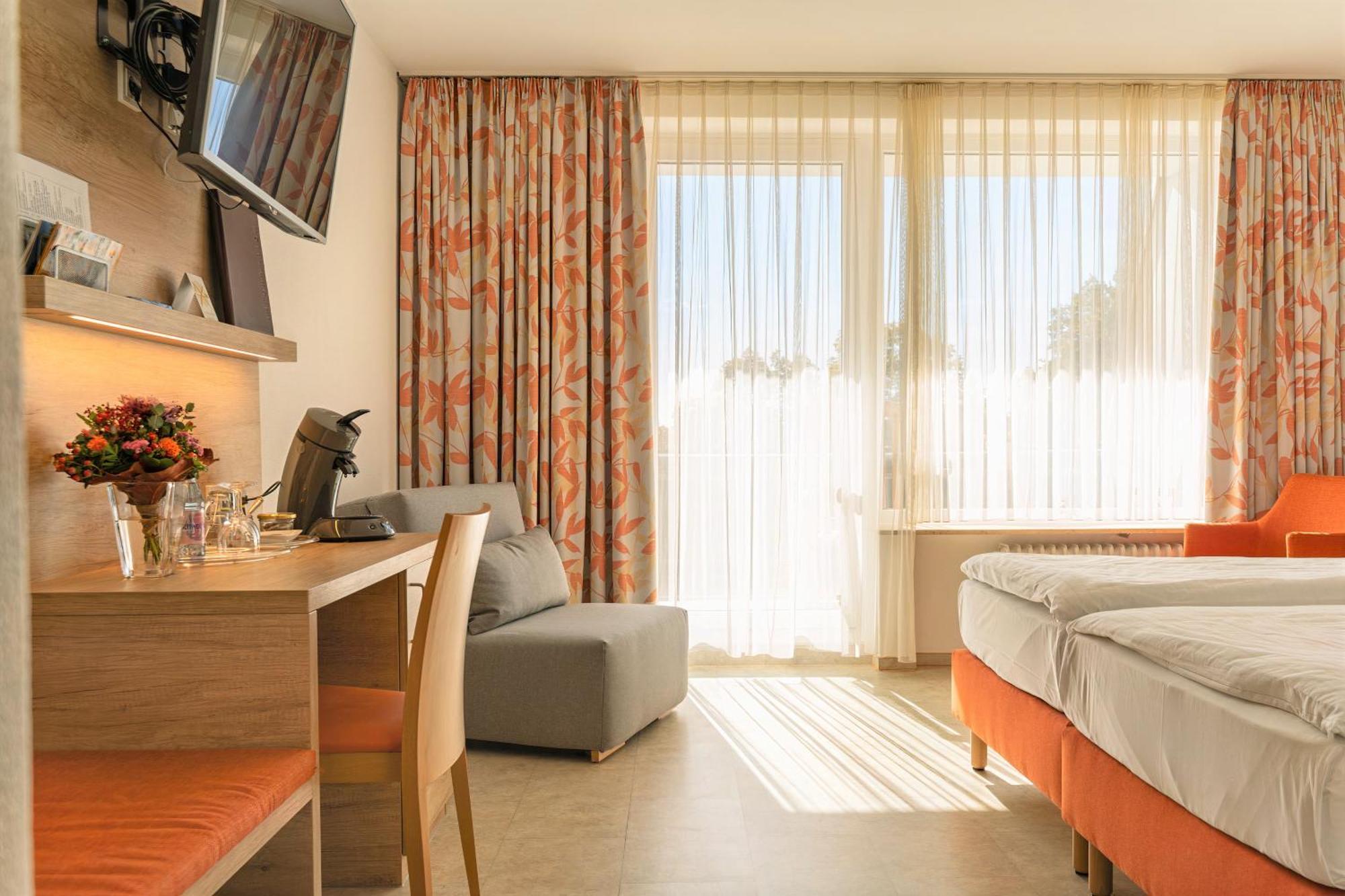 Hotel Bergschloesschen ซิมเมิร์น ภายนอก รูปภาพ